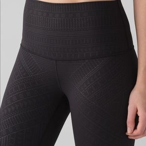lululemon athletica Pants & Jumpsuits - Rare lululemon embossed High rise wunder under lululemon athletica Pants & Jumpsuits - Rare lululemon embossed High rise wunder under
